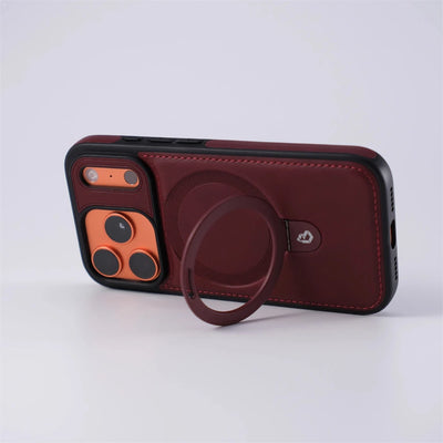 Built-in MagSafe magnetic ring supporting wireless charging and magnetic car mounts on the iPhone case