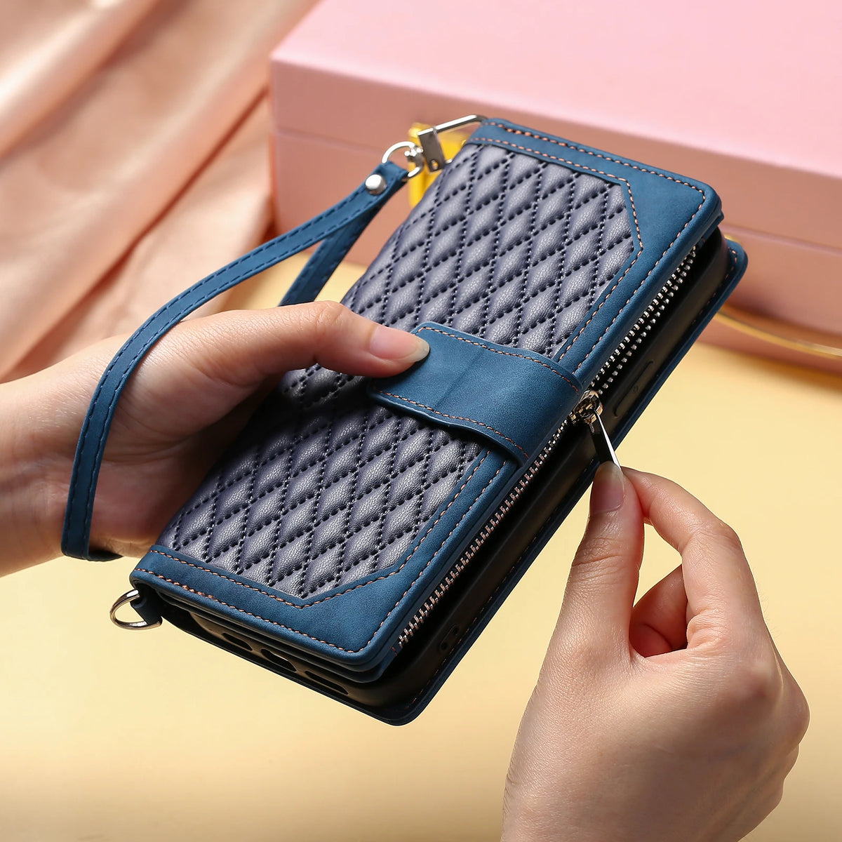 Rhombic Wallet Case Galaxy S & A, card storage view